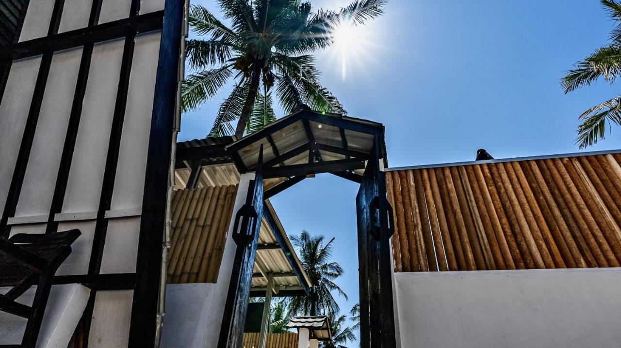 Sanctum Dive Bungalows With Private Pool Gili Trawangan Exterior foto